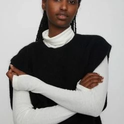 Just Female Coldy Black Knit Vest