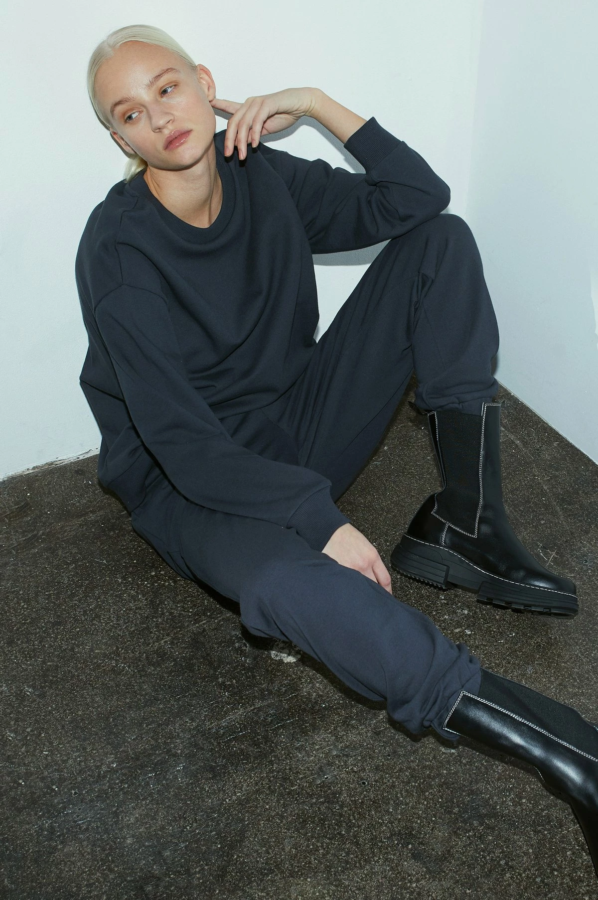 Just Female Drake Sweatpants in Night 5 Just Female Drake Sweatpants in Night