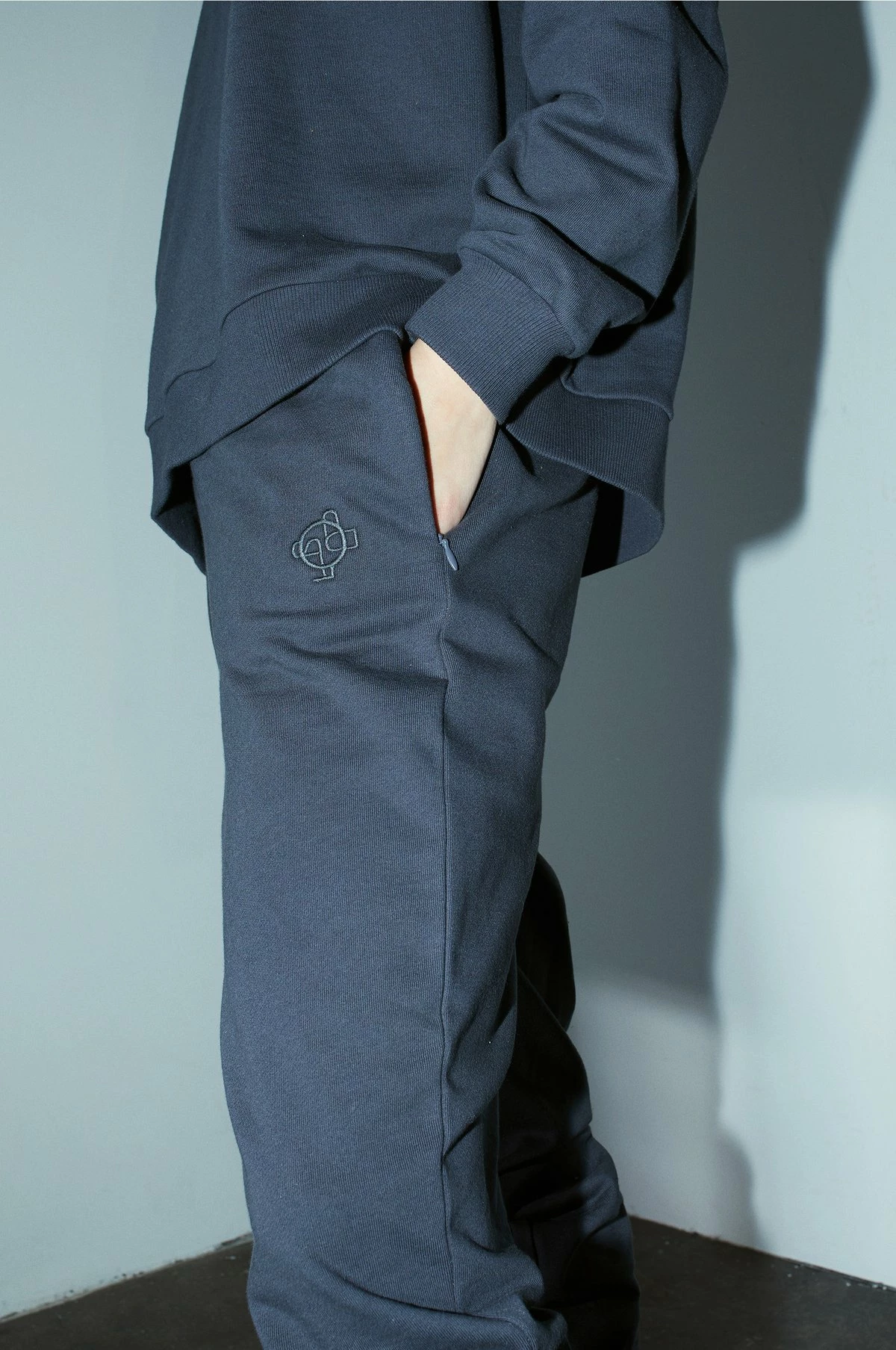 Just Female Drake Sweatpants in Night 6 Just Female Drake Sweatpants in Night