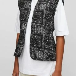 Just Female Miracle Vest Black Paisley Art